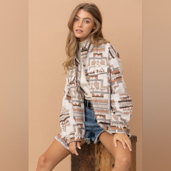 Elleborn Aztec Shacket - Picture 2 of 9